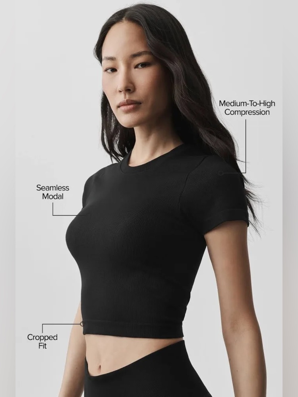 ALO Yoga Women’s Black Crop Tee